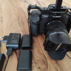 panasonic-gh5s-set-inkl-objektiv-smallrig-und-bildschirm (4)