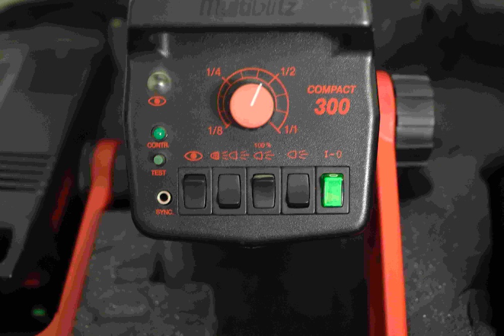 Multiblitz Lichtanlage Compact 300