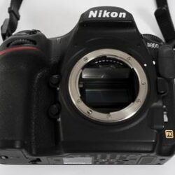 Nikon D850 Front
