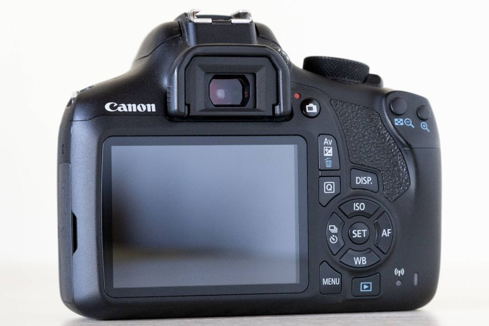 Canon EOS 1300D mit 18-55mm und 75-300mm