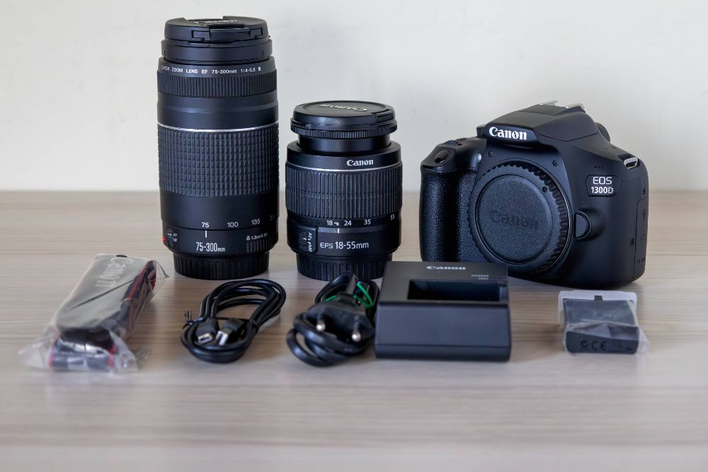 Canon EOS 1300D mit 18-55mm und 75-300mm