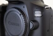 Canon EOS 1300D mit 18-55mm und 75-300mm