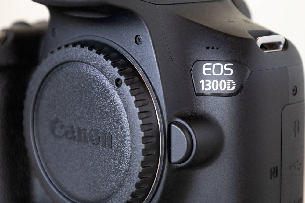 Canon EOS 1300D mit 18-55mm und 75-300mm