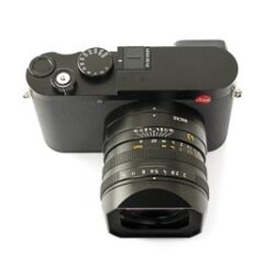 LeicaQ3_43_Front2