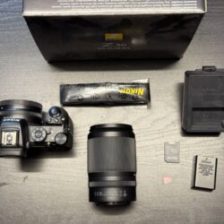 nikon-z50-mit-zwei-objektiven-und-zubehor