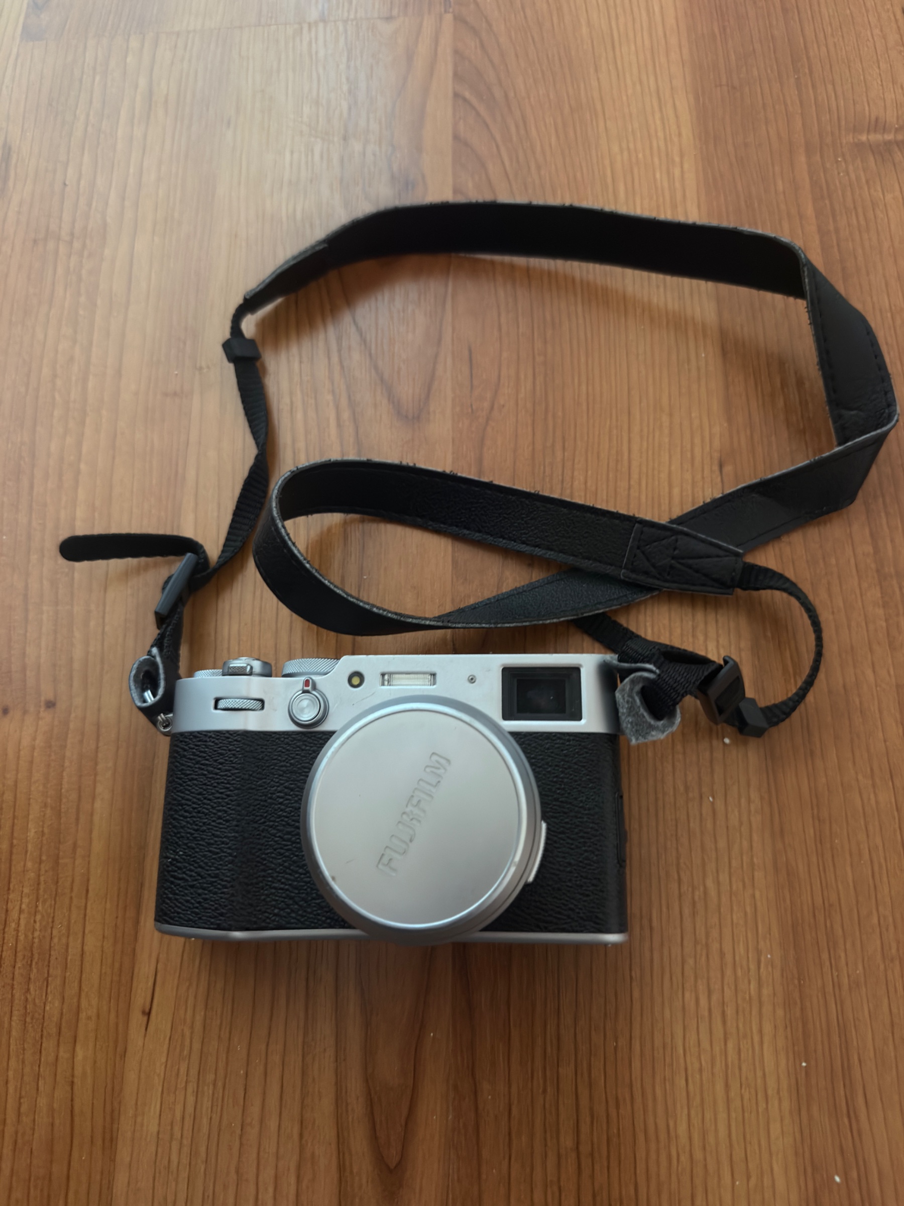 Fujifilm X100V