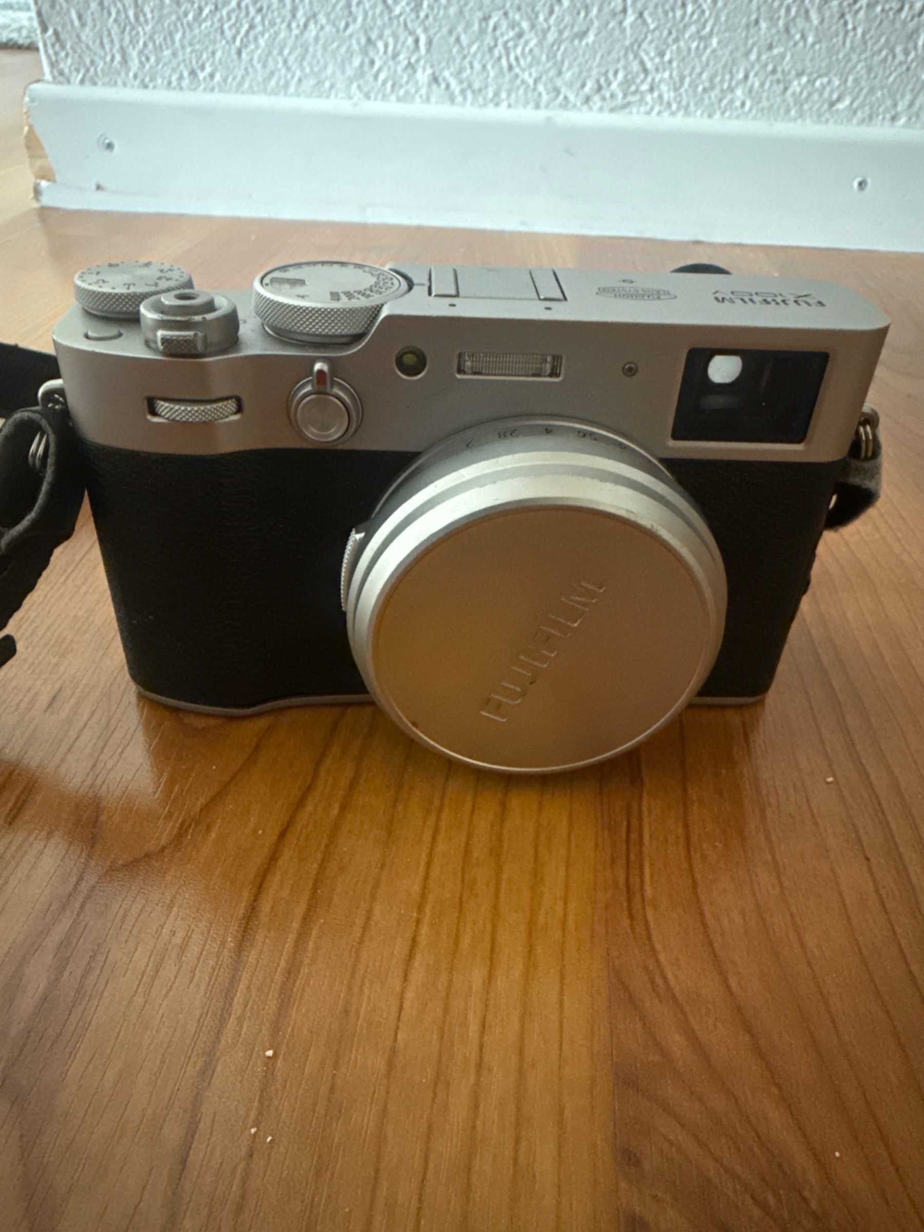 Fujifilm X100V