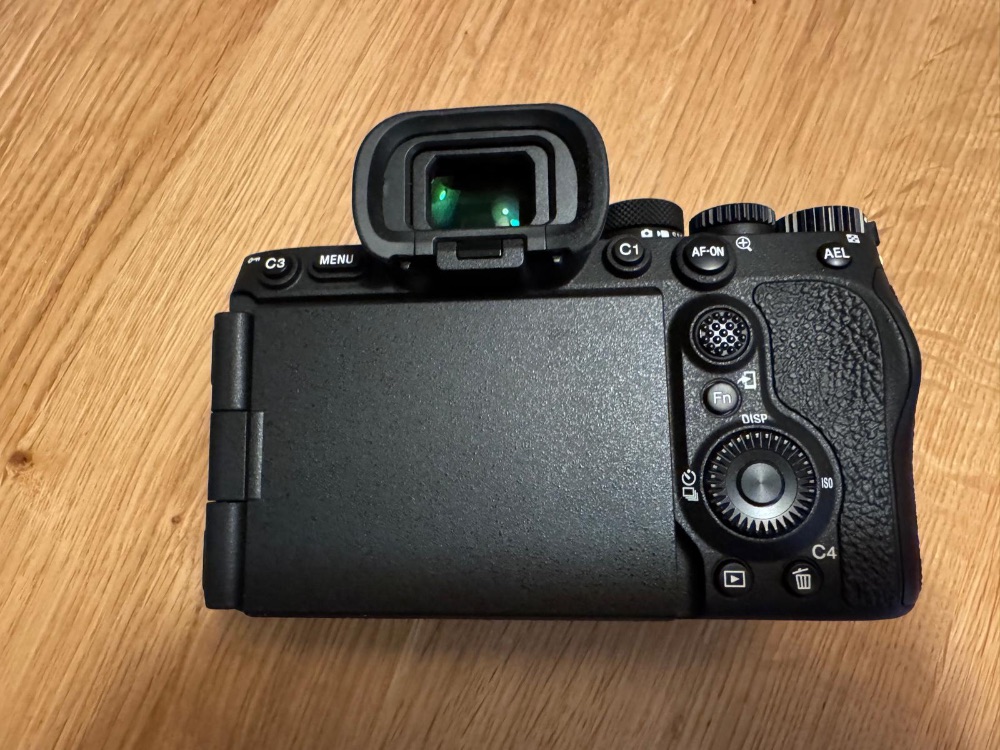 NEU Sony Alpha R V