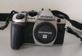 Olympus OM-D E-M1 Mark II Silver Edition