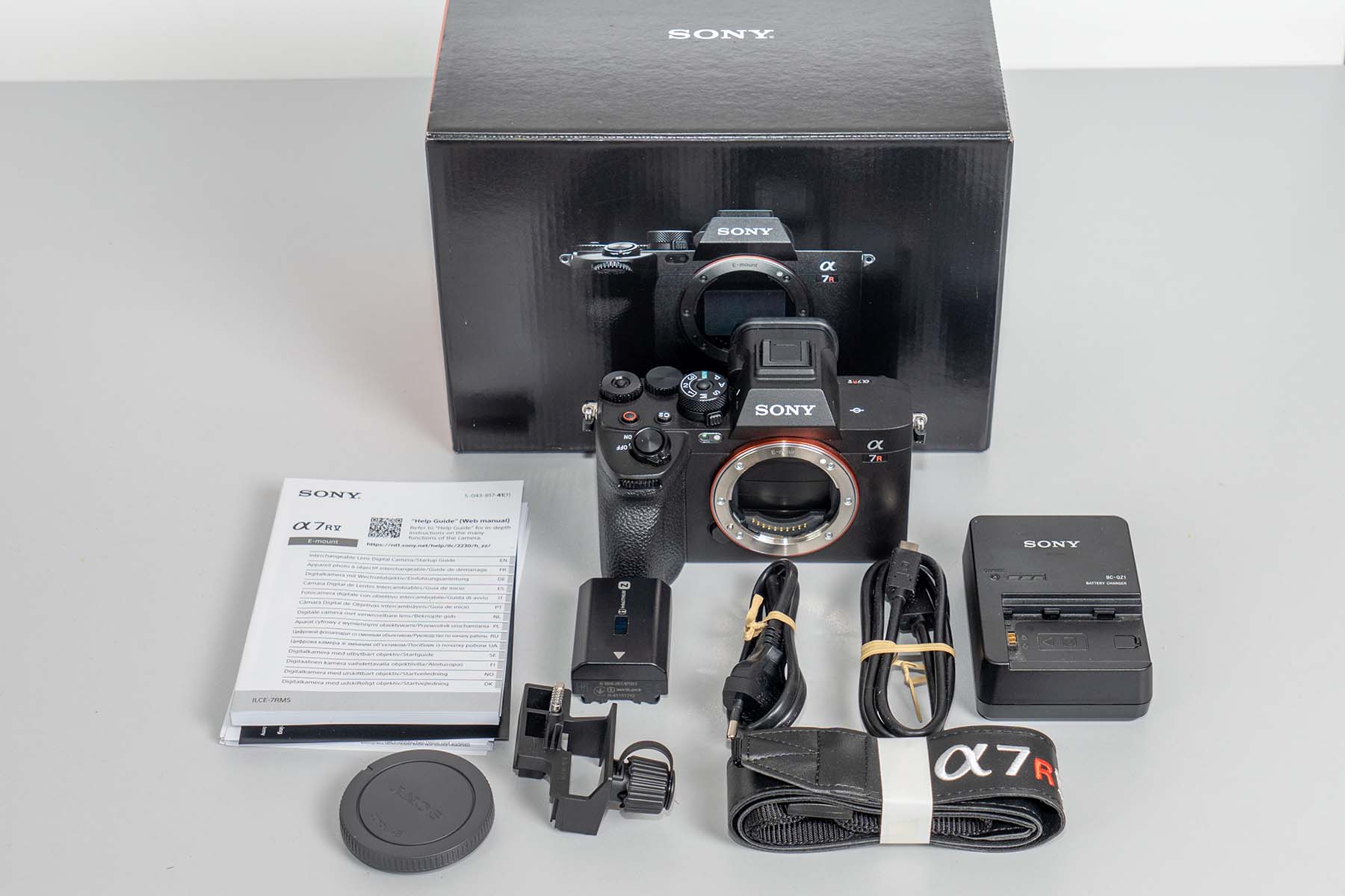 Top Sony Alpha 7R V (A7R V) Kamera neuwertig