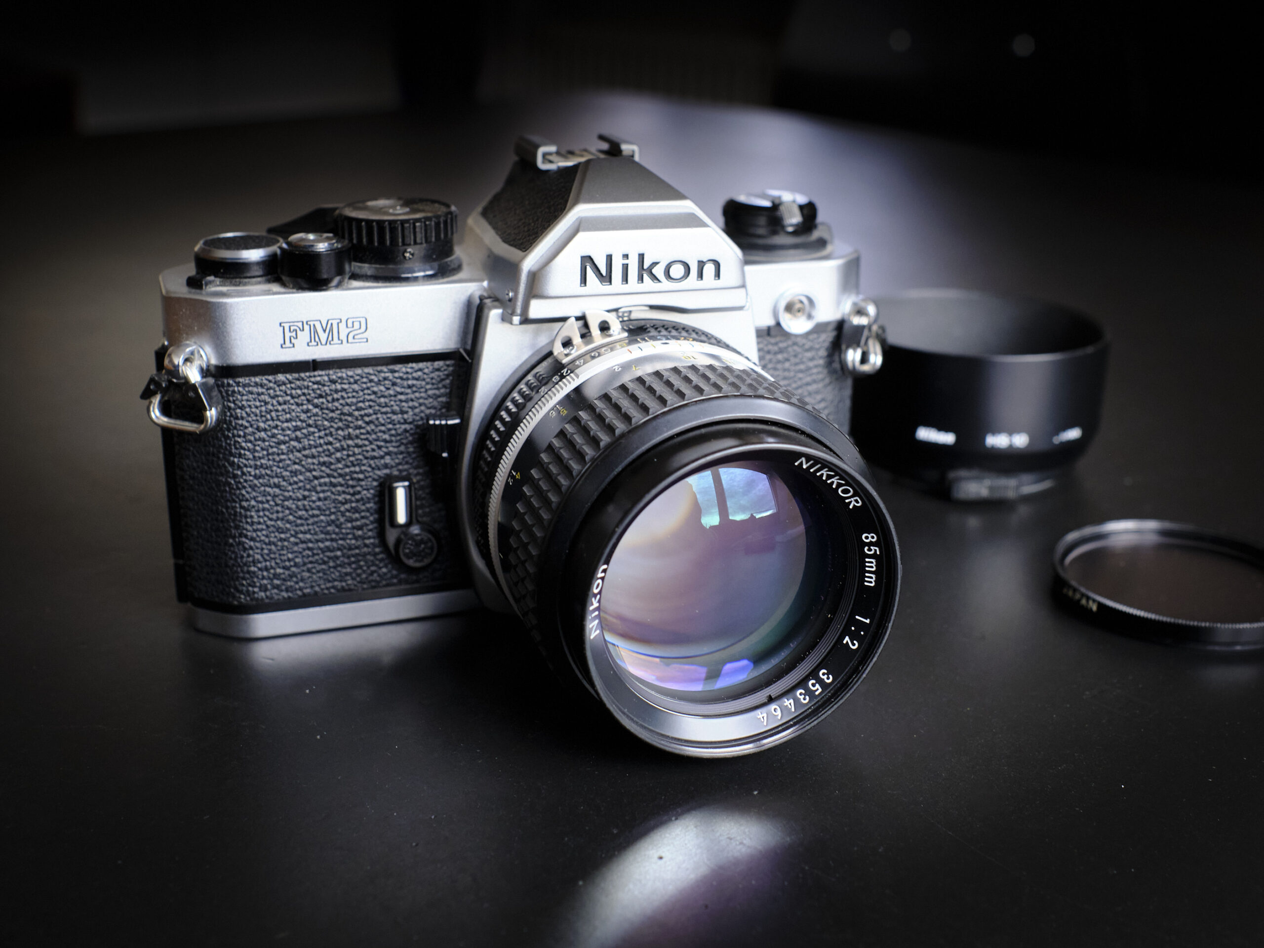Nikon FM2 mit viel Zubehör, sehr guter Zustand