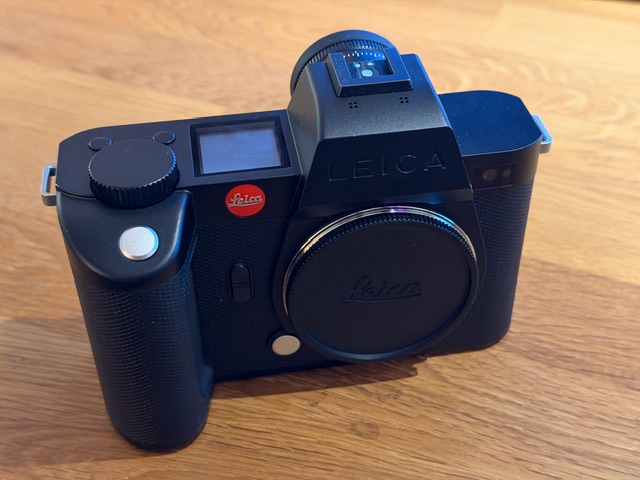 Leica SL2-S