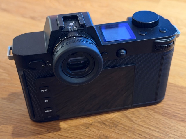 Leica SL2-S