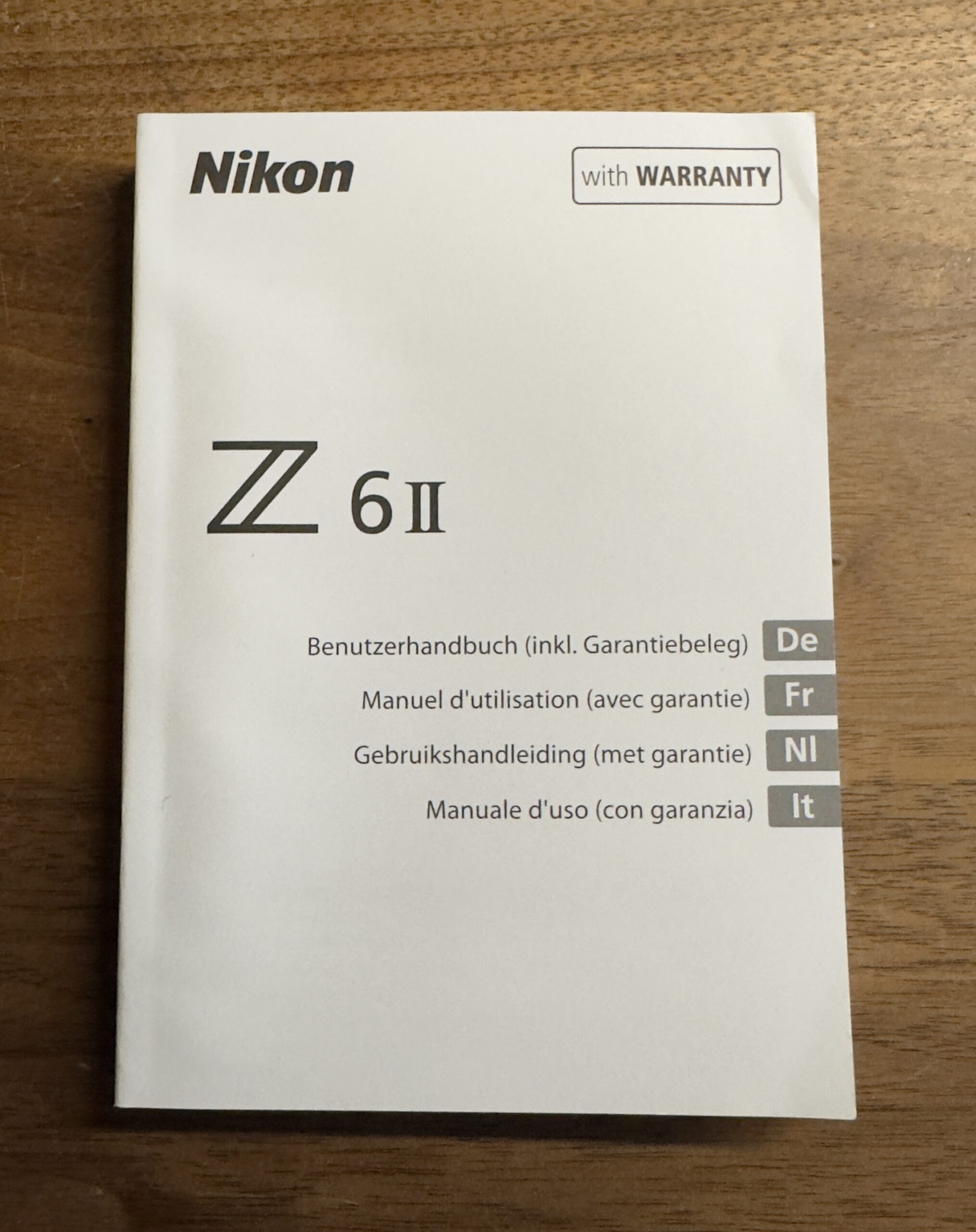 Nikon Z6II Body, 2 Akkus, Ladegerät etc.