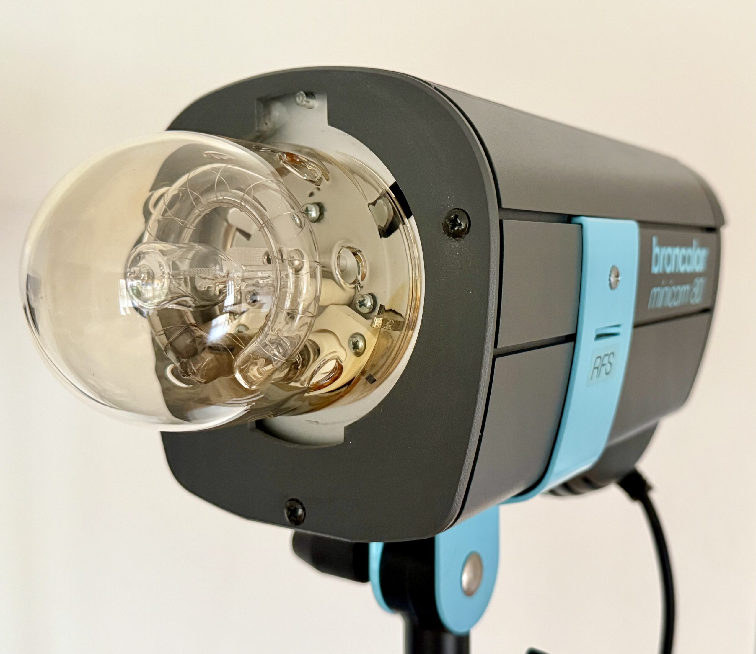 Blitzleuchte Broncolor Minicom 80 mit Zubehör