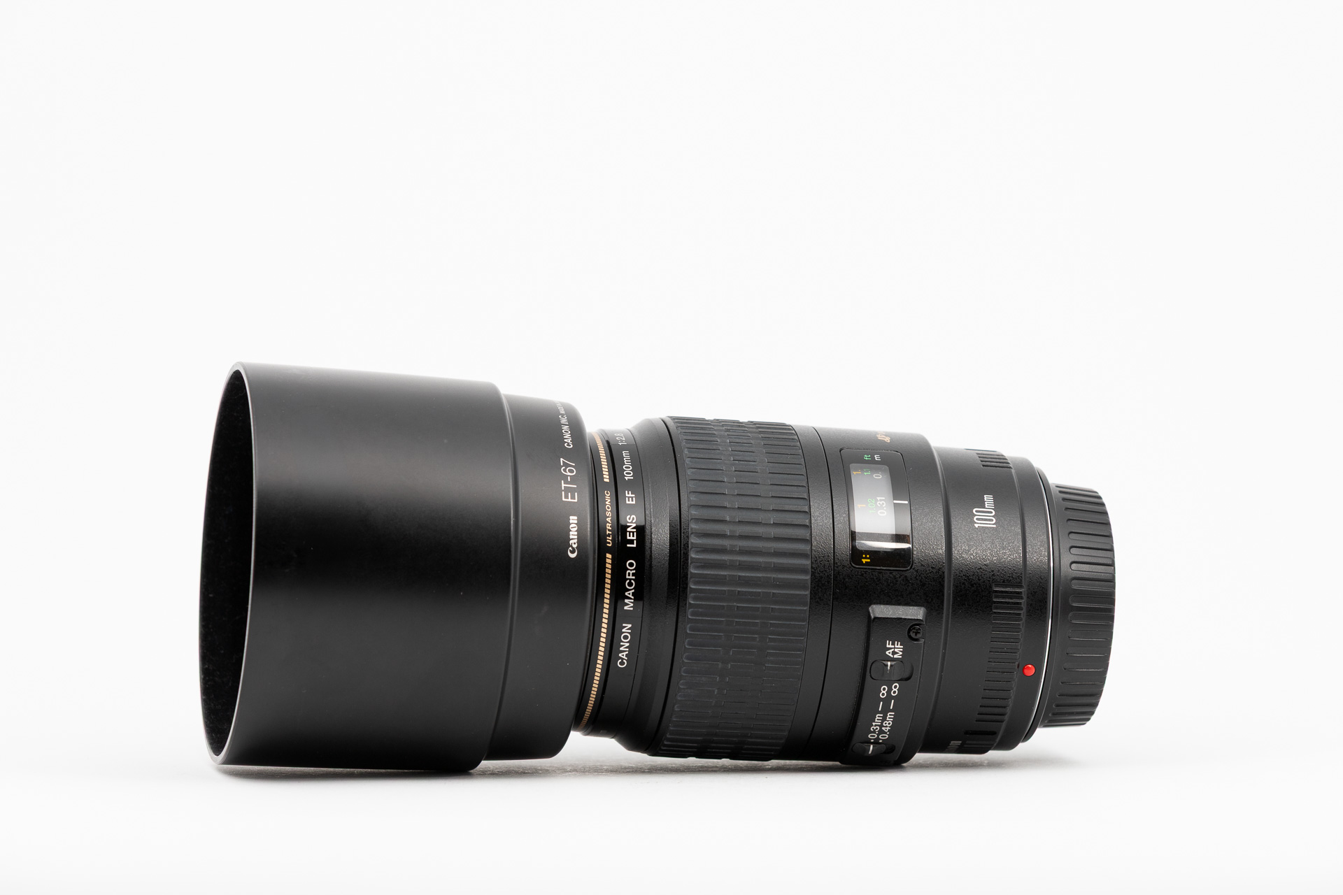 Canon EF 100mm f/2.8 Macro USM