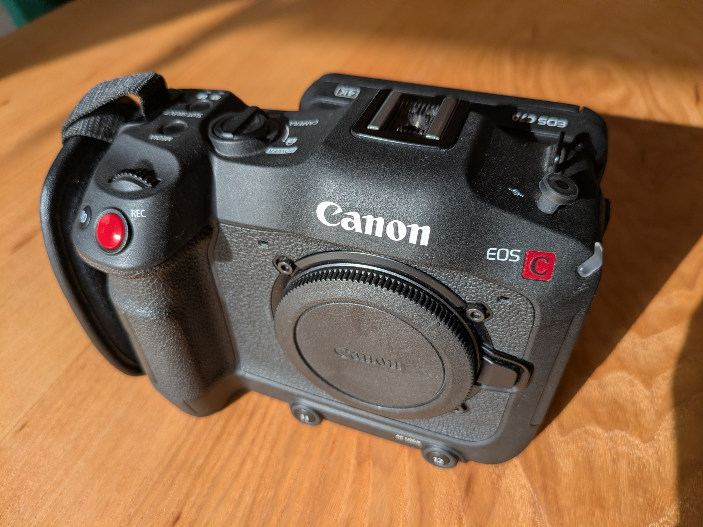 Canon EOS C70 Profikamera mit 2 x 256 GB Prograde SDXC UHS-II V90 300R Speicherkarten